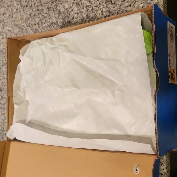 Women's Adidas Originals NMD_R1 - Picture 3 of 11